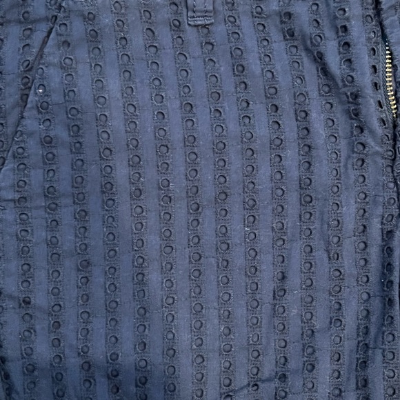 Shorts - Picture 2 of 4